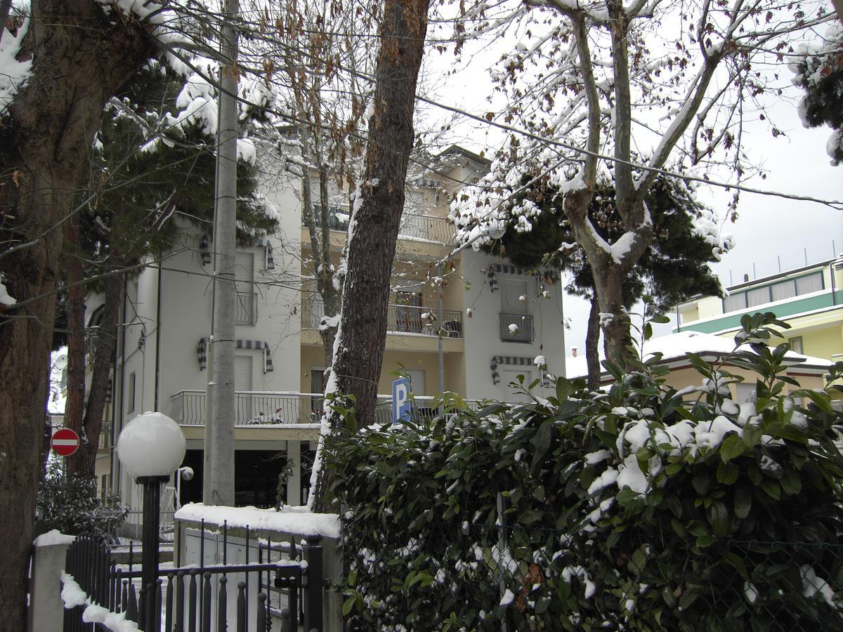 Residence Monaco Appartamenti Rimini Exteriér fotografie